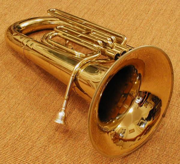 tuba-2.jpg